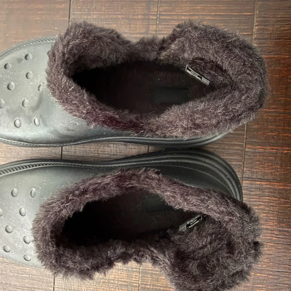 CROCS stomp lined
